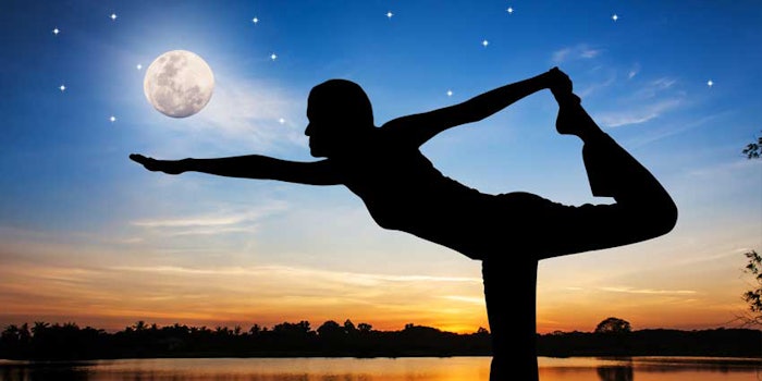 wellnesstrendsmoonyoga_425