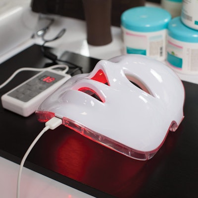 Si1805 Then Now Dream 80866414 Redlight Mask 850