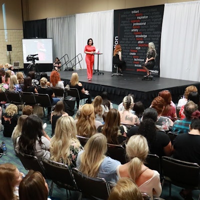 premiere-show-group-education