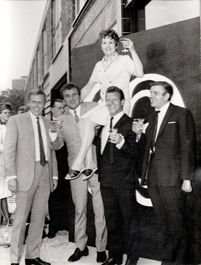 Si1807 Sos Eve Jonny Briggs 400