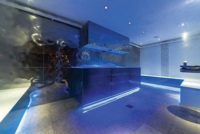 Si1807 Bathing Waters Ice Chamber 4001