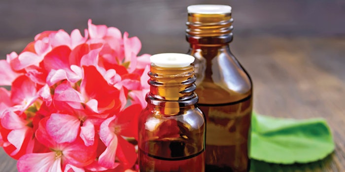 SI1807_EssentialOils_dream_63984338_mod_850_np