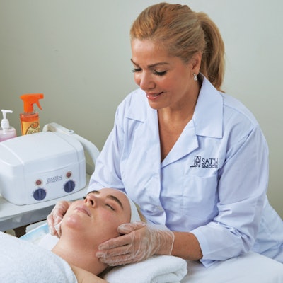 Susanna-DiSotto-satin-smooth