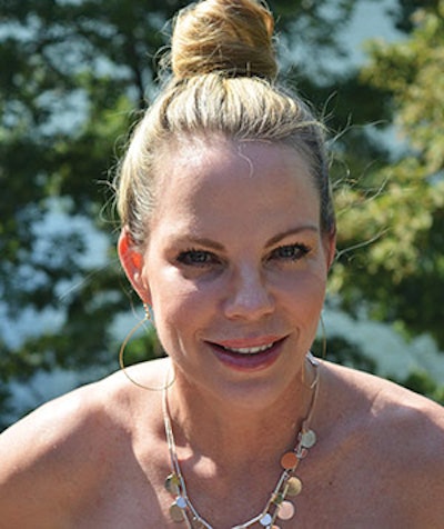 Si1711 Suthor Ann Brown 300