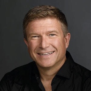 Si Author M Wuttke 300