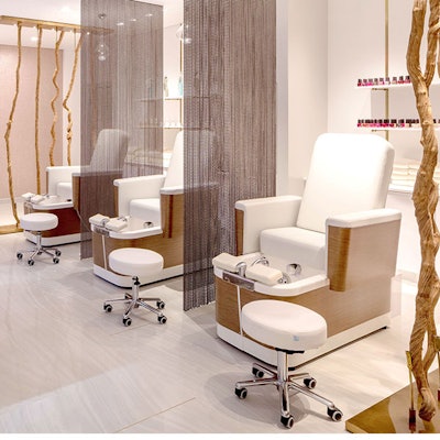 Hotel-Crescent-Court-spa