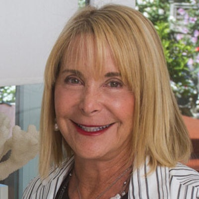 Si Author C Trow 300