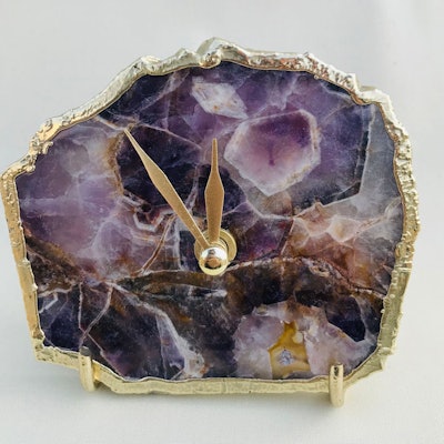 Crushed-Crystal-Clock
