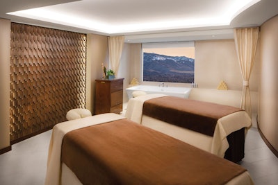 couples-room-silver-legacy