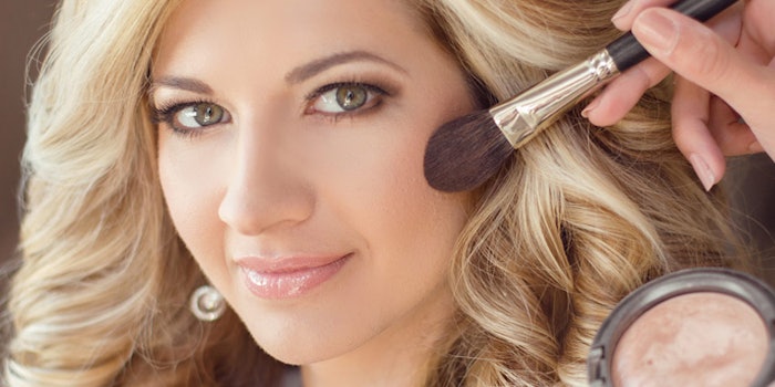 SI1904_Bride_dreamstime_xxl_60493702_BlondeMakeup_850_np