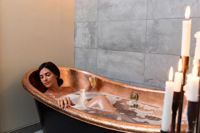 Spa-soaking-tub