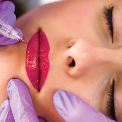 permanent-makeup-lipstick