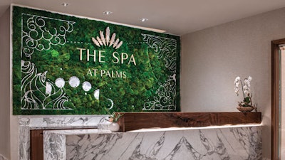 Palms-Spa-Moss-Wall-lobby