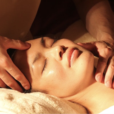 Pixabay-Facial Massage