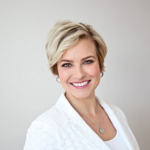 Susannah Headshot 300