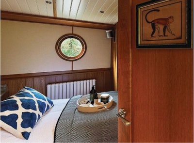 Floating Spa Treatment Room