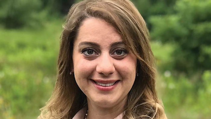 Ds2010 Oneon One Dina 2020 Headshot2 850np