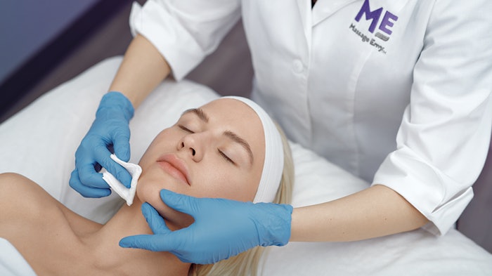 Facials Service Sidney Lennon 001 Cmyk