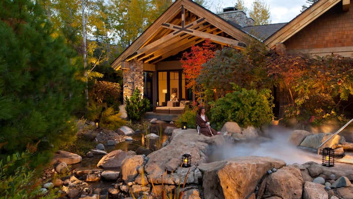 Glade Spring Spa Exterior