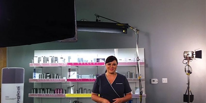 SI2011_SOS_derm-filming-2015_850np