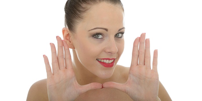 WomanHandsUpSmilingBeautyKaoCorp.AntimicrobialDefenseStudy_850x425