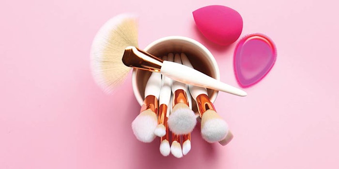 SI2012_Makeup_dreamstime_xxl_151729981_850np