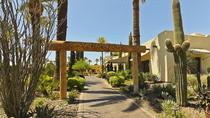 Dreamstime S 27641588