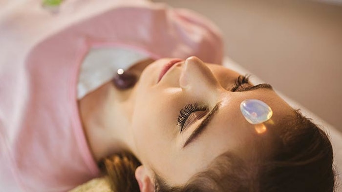 Ds2105 Holistic Dreamstime Xxl 56814993 850np