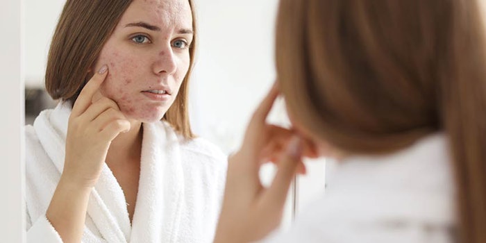 SI2105_Reflections_dreamstime_xxl_118635125_850np