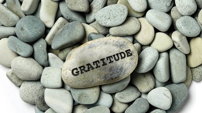 Ds2108 Making Waves Dreamstime Xl 165268821 850np