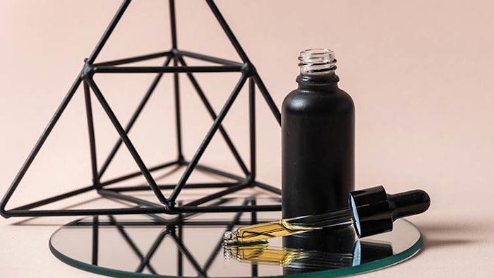 Ds2108 Services Serene Dreamstime Xxl 180516457 850np