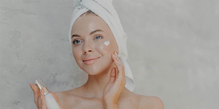 Micro-dosing a skin care ingredient can produce a more gentle and gradual path to results when using powerful ingredients like retinoids, AHAs and BHAs, according to Mind Body Green.