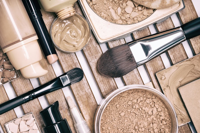 Spate points to an increased interest in general toward makeup sticks as a reason for search growth for face bronzer sticks.
