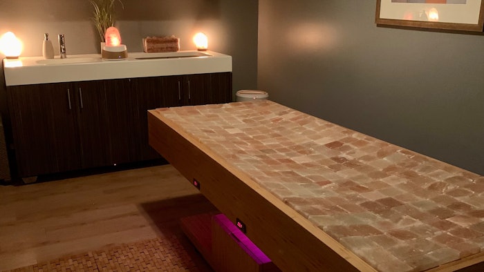 Spa Brezza's Himalayan Salt Table