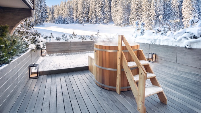 Le Melezin, France - Chambre Ski Piste with Hot Tub