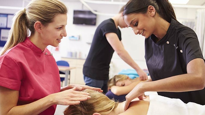 Ws2203 Man Wkrshp Dreamstime Xxl 54985574 850np