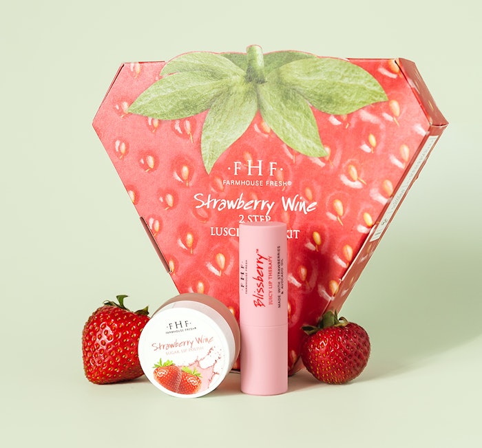 Strawberrywinelipkit 1 1800x1800 (1)