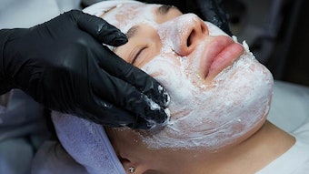 Si2207 Gommage Dreamstime Xxl 184587202 850np