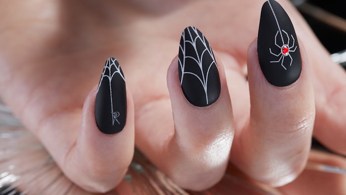 Halloween press-on nail set from Rave Nailz