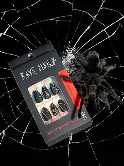 The Black Widow Nailz press-on nail set from Rave Nailz