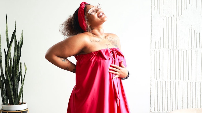 The Get Ready Wrap is The First Universal Size Inclusive Luxury Spa Wrap