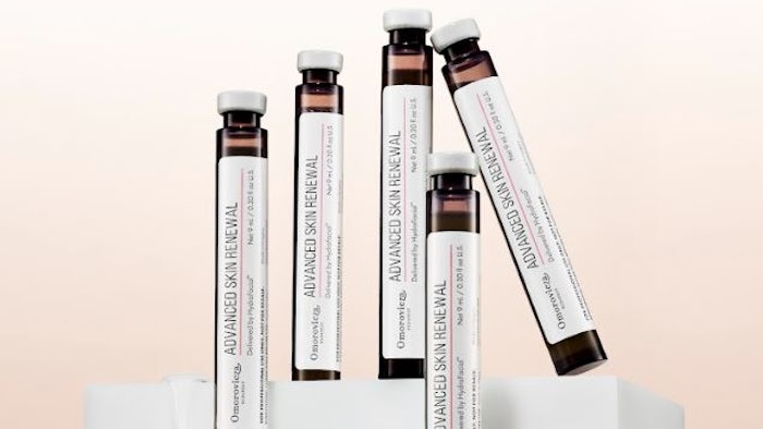 Hydrafacial-Omorovicza-Partner-on-Booster.JPG