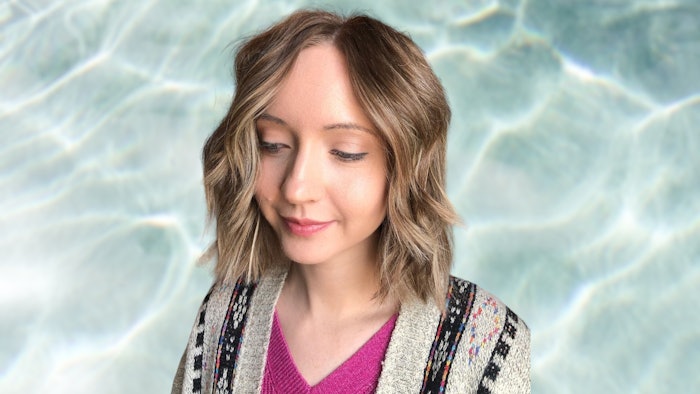 Learn how Arkansas-based hairstylist Reagan Fox created a textured box bob.