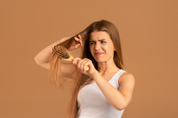 Three hair experts share their insight on what causes frizz, how to fight it and what products they recommend to keep hair looking gorgeous all summer long.