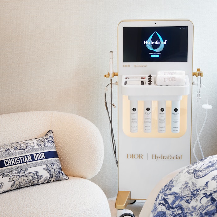 Hydrafacial Syndeo Device