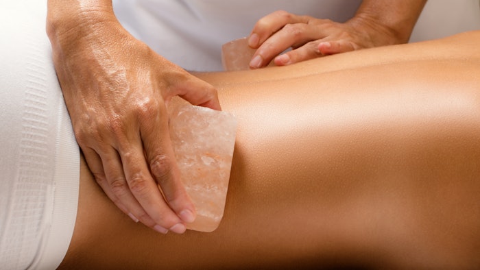 Himalayan Salt therapy massage