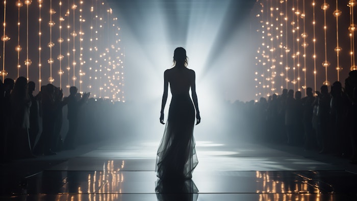 Celebrity Hairstylist and International Color Creative Director for evo hair Tom Smith shares his insight on the most popular hair trends from New York Fashion Week (NYFW) and how to bring them to life.