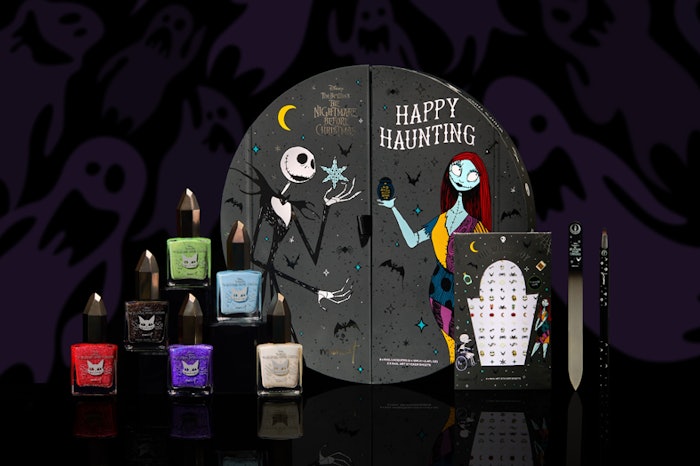 Uncover Mooncat’s delightfully peculiar collection conjured in collaboration with Disney’s Tim Burton’s Nightmare Before Christmas.