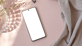 How Beauty Professionals Can Translate Social Media Trends into Career Engagement