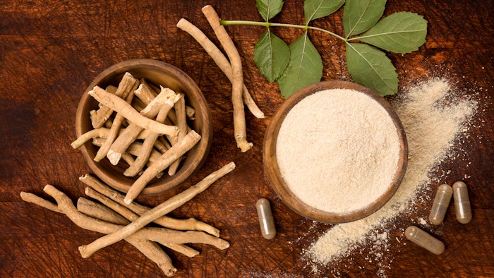 Ashwagandha superfood powder and root.